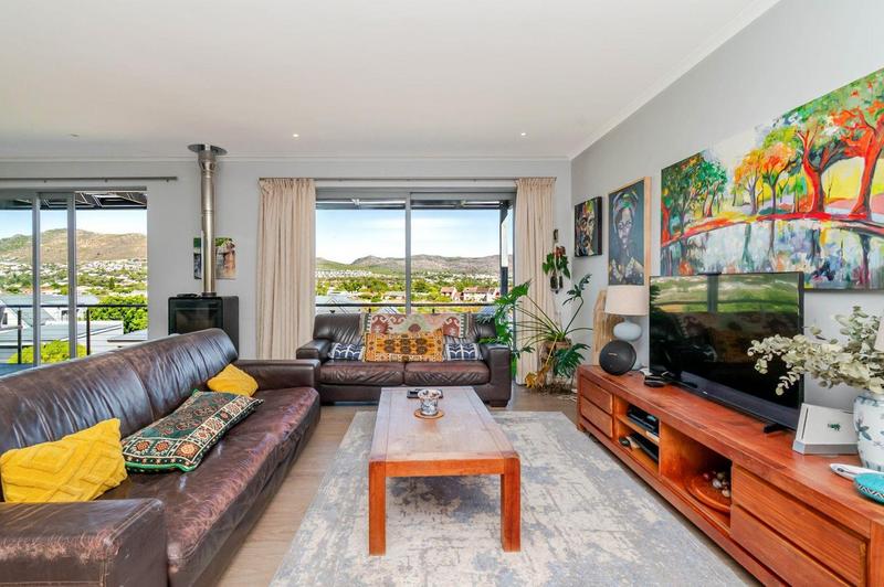 4 Bedroom Property for Sale in Crofters Valley Western Cape